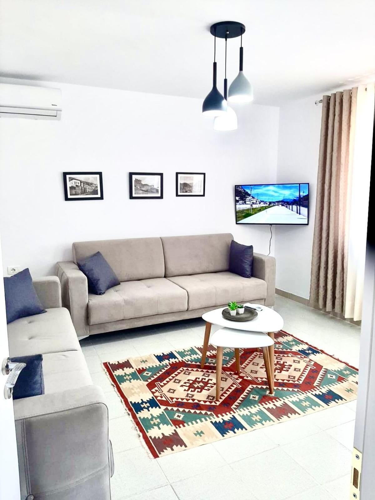 Koli Apartament Berat Eksteriør billede